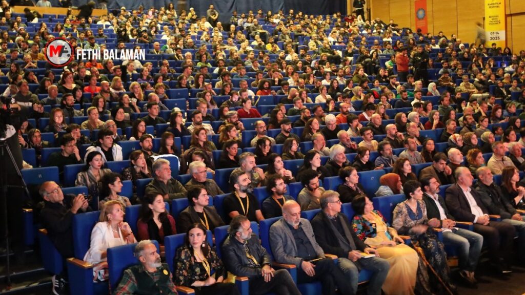 'Sinemanın dil ve kültür üzerindeki etkisi büyük'