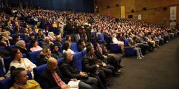 Sinemaseverler: Festivalller sayesinde Kürtçe filmlerle buluşabildik