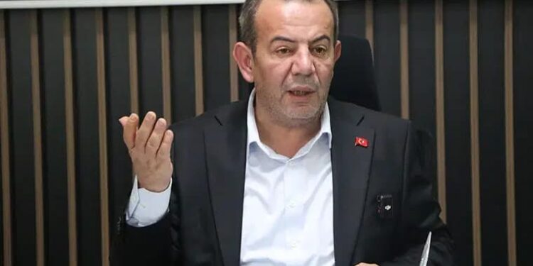 Tanju Özcan: Ben kaşar bir siyasetçiyim, hem de çift kaşar