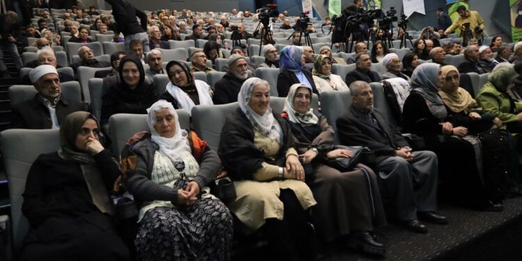 Tülay Hatimoğulları: Kürt meselesi herkesin yüzleşmesi gereken bir meseledir