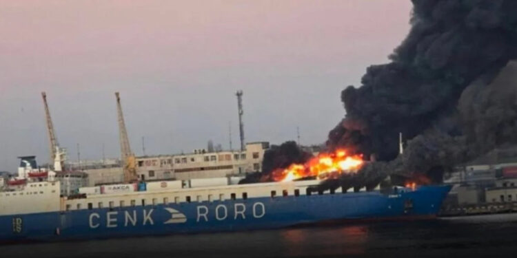 Ukrayna'da Korkunç Saldırı: Türk Gemisi Vuruldu