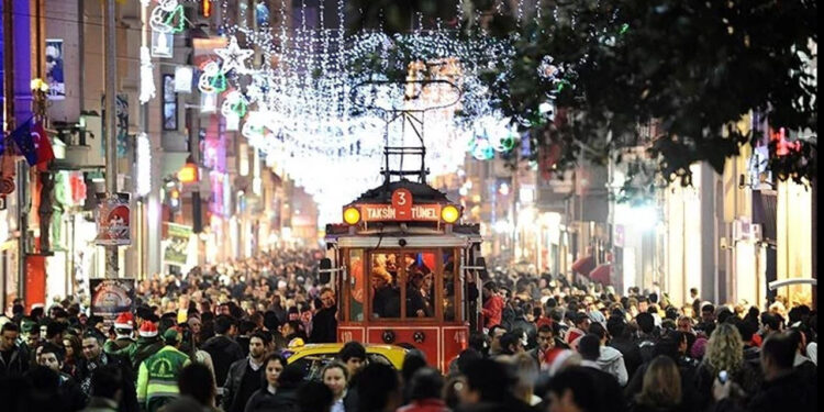 Valilik Duyurdu... İstanbul'da Alınan Yılbaşı Önlemleri Açıklandı