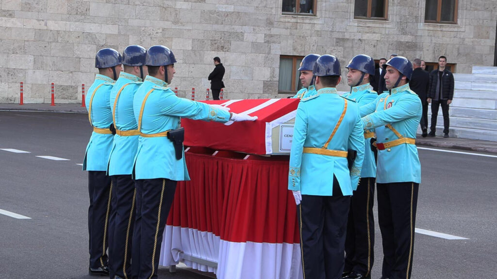 Vefat Eden Eski AK Partili Vekil Cemal Öztürk İçin TBMM’de Tören