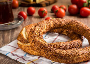 Yeni Yıl Gelmeden Simit Fiyatlarına Zam Geldi