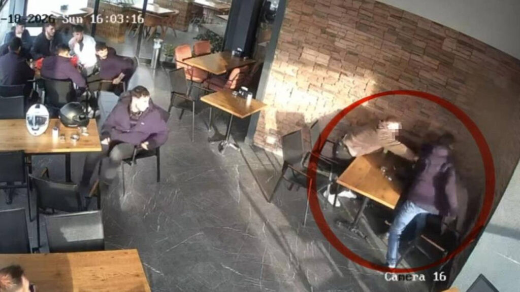 2 Kişiyi Yaralayan Bıçaklı Saldırgan Yakalandı