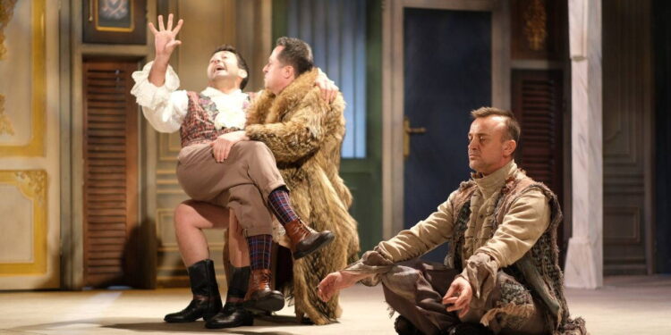 Bursa Devlet Tiyatrosu ‘Scapin ve Yeni Dolapları’ oyununun prömiyerini bu akşam yapacak