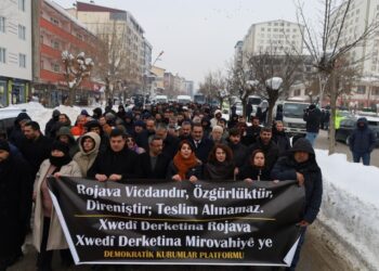 Mûş ve Amed’deki yurttaşlar: Rojava’yı düşüremezsiniz