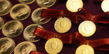 Altın Fırtınası Dinmiyor: Tarih Verildi! Büyük Bankalar Zirve Beklentisini Açıkladı