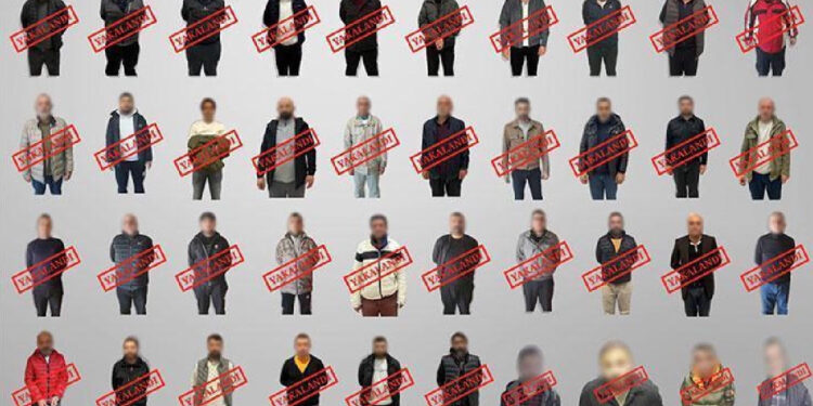 Bakan Yerlikaya Duyurdu: Kırmızı Bülten ve Ulusal Seviyede Aranan 40 Suçlu Türkiye’ye Getirildi