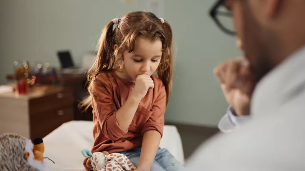 Basit Bir Enfeksiyonla Başlıyor, Haftalarca Sürüyor! Uzman İsim Uyardı, Griple Karıştırmayın... Çocuklardaki Tehlikeye Dikkat