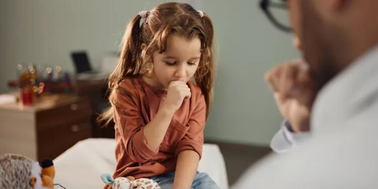 Basit Bir Enfeksiyonla Başlıyor, Haftalarca Sürüyor! Uzman İsim Uyardı, Griple Karıştırmayın... Çocuklardaki Tehlikeye Dikkat