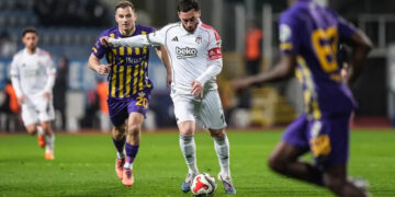 Beşiktaş, Küme Hattındaki Eyüpspor'a Takıldı