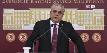 CHP'den İstifa Eden Milletvekili Hasan Ufuk Çakır Hakkında Çarpıcı İddia: AK Parti'ye mi Katılıyor?