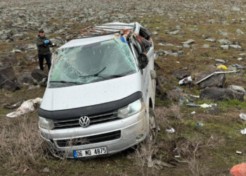 Cizre'de Feci Kaza! Şarampole Uçtu, Ölü ve Yaralılar Var