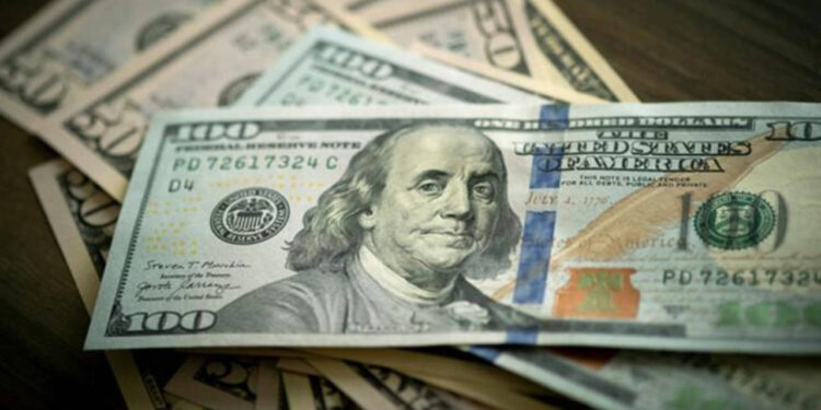 Dövizde Yön Ayrıştı: Doların Yükselişi Sürüyor, Euro Düşüyor! İşte 30 Ocak Cuma Güncel Döviz Kurları