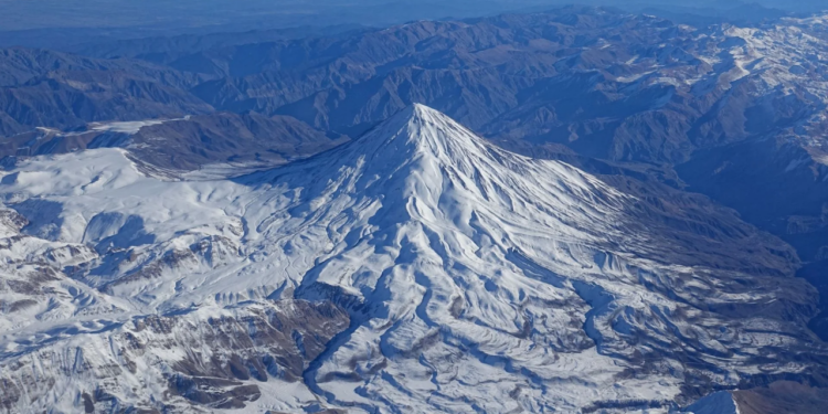 Elvend Dağı’nda Çığ... 3 Dağcıdan Acı Haber