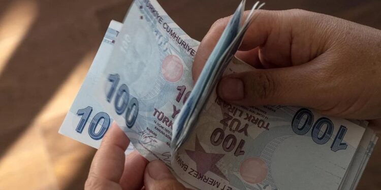 Emekli maaşı farklarının yatacağı tarih belli oldu