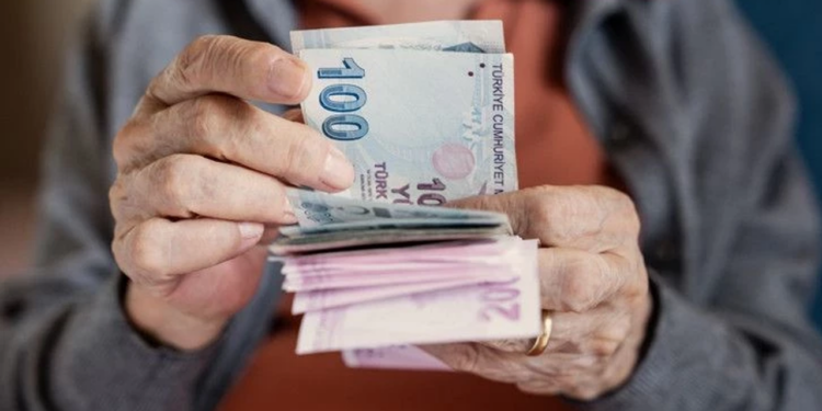 Emeklinin Bayram İkramiyesi Meclis’te... İşte Beklenen Tutar