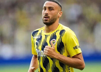 Fenerbahçe, TFF'ye Bildirdi! Cenk Tosun ile Yollar Ayrıldı