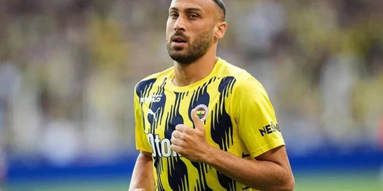 Fenerbahçe, TFF'ye Bildirdi! Cenk Tosun ile Yollar Ayrıldı