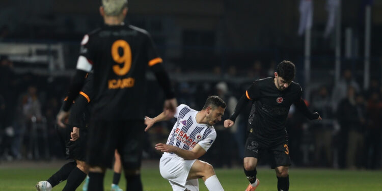 Fethiye Direndi, Aslan Son Bölümde Güldü