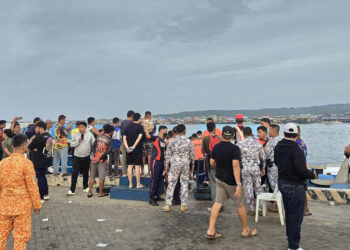 Filipinler'de Feribot Faciası! 359 Kişiyi Taşıyordu... Ölü ve Kayıplar Var