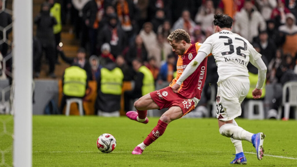 Galatasaray Evinde Takıldı! Zirve Yarışı Kızıştı