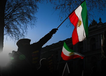 İran Yangın Yeri! Sokaklar Mezarlığa Döndü, Binlerce Ölü Var