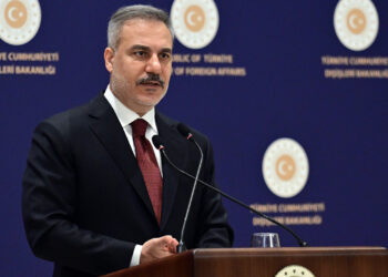 İran'a Askeri Müdahale Olacak mı? Bakan Fidan: İran'ı Yakından Takip Ediyoruz