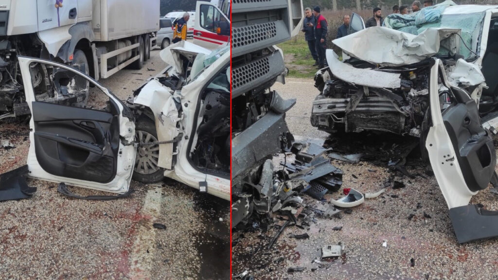 Isparta'da Feci Kaza! Otomobil, Park Halindeki TIR'a Çarptı: 2 Ölü, 1 Yaralı