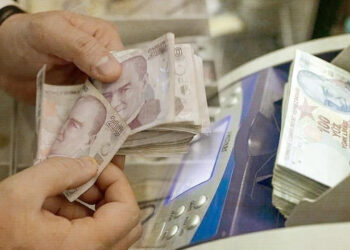 Krediler Uçtu Mevduat Eridi: Parası Olan Kaybediyor Borçlanan Yanıyor