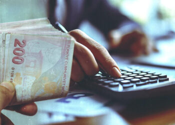 Milyonlarca Memur ve Memur Emeklisini İlgilendiriyor! Zam Oranı Kesinleşti