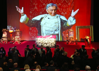 Sahnede Geçen Bir Ömür... Haldun Dormen Son Yolculuğuna Uğurlandı