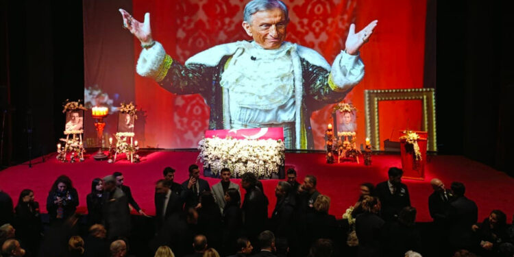 Sahnede Geçen Bir Ömür... Haldun Dormen Son Yolculuğuna Uğurlandı