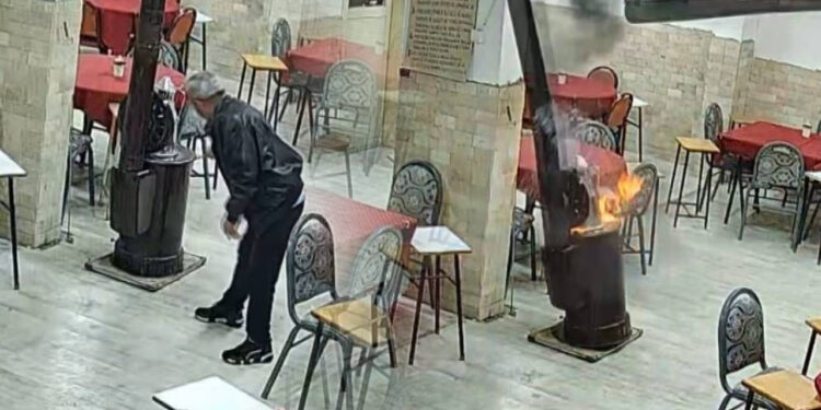 Sobayı Kolonya ile Yaktı, Saniyeler Sonra Bomba Gibi Patladı