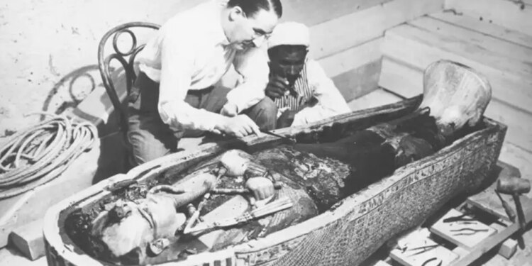 Tutankamon’un göz kamaştırıcı mezarı nasıl keşfedildi?