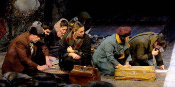 İlerleme: Enkazın İçinden Geçen Yas