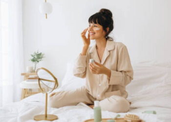 Kolajen üretimini artırıyor, yaşlanma belirtilerini azaltıyor: Cilt görünümünü gençleştiren bakım rutini rehberi