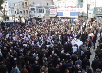 Kürdistan kentleri Rojava için tek yürek  Güncelleniyor