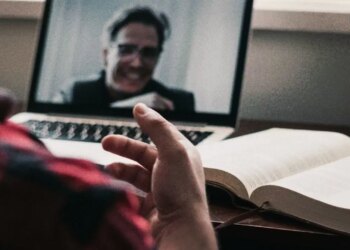 Fransa’da ABD merkezli Zoom ve Teams kullanılması terk ediliyor