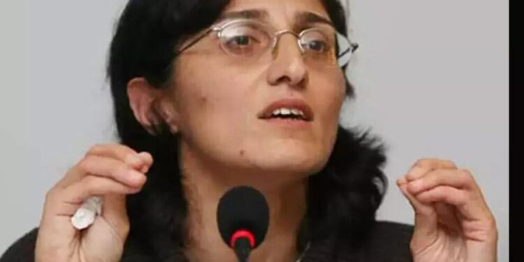 Savcı serbest bıraktığı böbrek hastası kadını saatler sonra tutuklattı