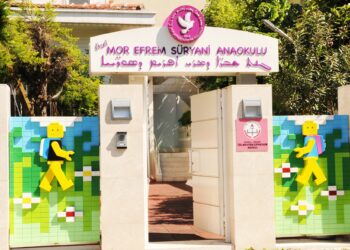 Süryanice yok olmanın eşiğinde: Anadillerinde eğitim görmelerini sağlamalıyız