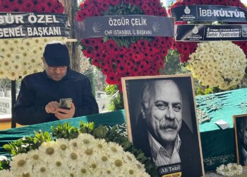 Oyuncu Ali Tutal son yolculuğuna uğurlandı