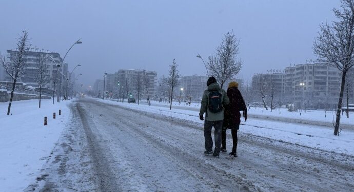 Birçok ilde eğitime kar engeli