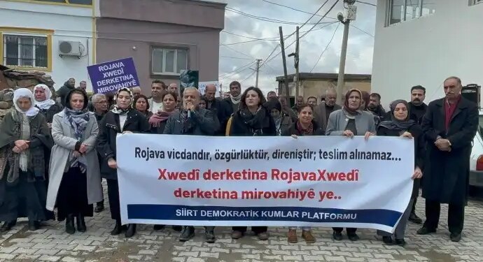 Sêrt’te Rojava’ya destek yürüyüşü