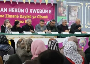 Bedlîs ve Wan’da dil paneli: Dil kültür ve kimliktir, bizim için bilinçtir