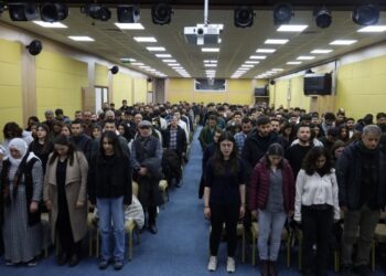 Wan’da ‘Demokratik toplum inşasında gençliğin rolü’ buluşması