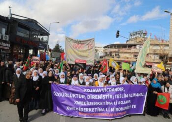 Mîdyad’ta Kobanê’deki abluka protesto edildi