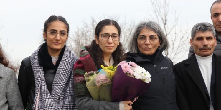 Tahliyesi 2 kez ertelenen Türkan Karadaşlı tahliye oldu