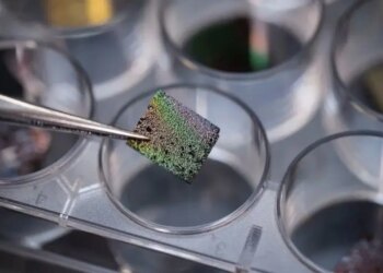 Laboratuvarda kozmik toz üretildi: Yaşamın başlangıcına ışık tutabilir!